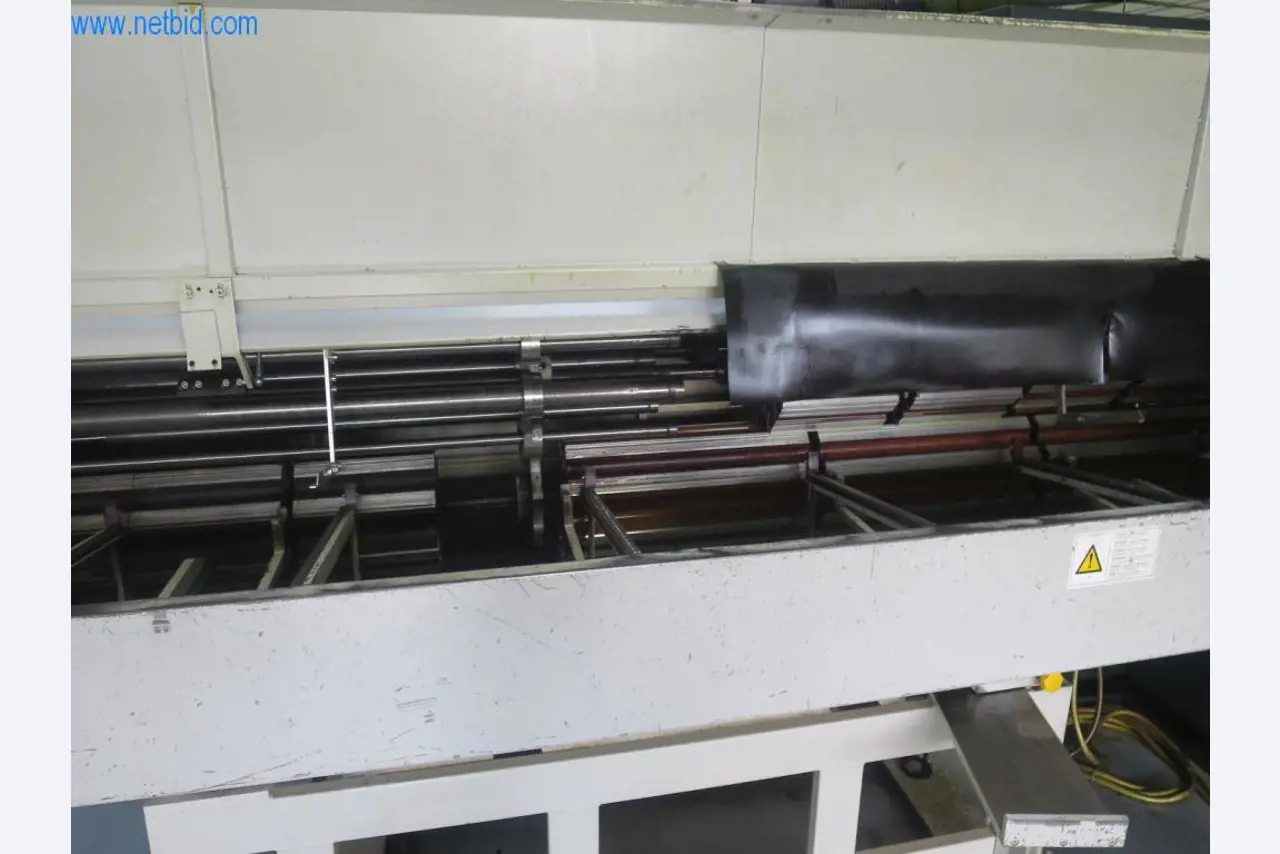 Kompletter Maschinenpark hochwertiger CNC-Bearbeitungsmaschinen-12