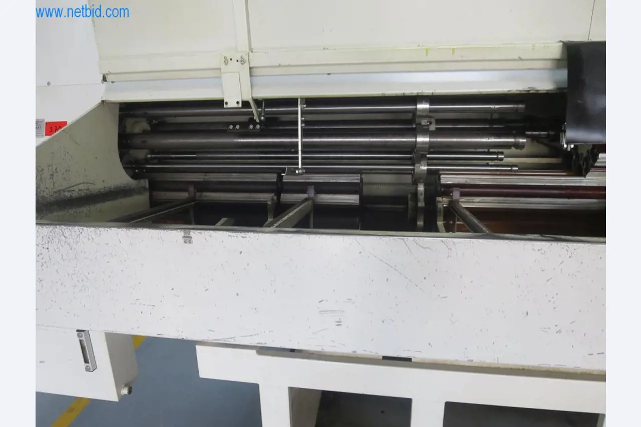 Kompletter Maschinenpark hochwertiger CNC-Bearbeitungsmaschinen-13