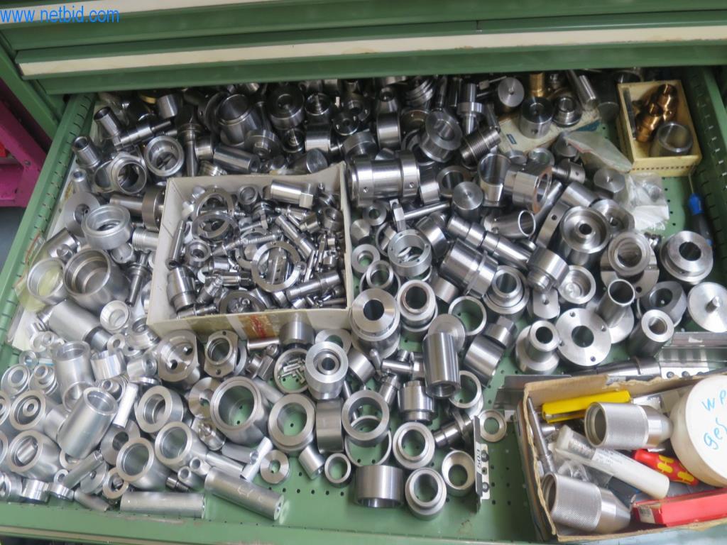 Kompletní sortiment vysoce kvalitních CNC obráběcích strojů-20