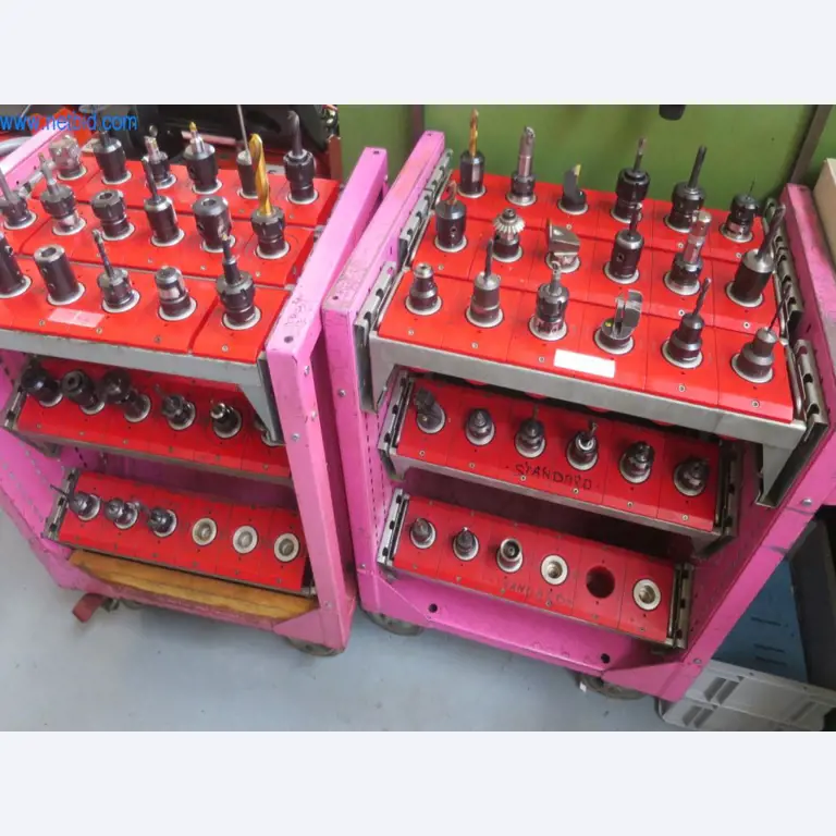 Kompletter Maschinenpark hochwertiger CNC-Bearbeitungsmaschinen-21