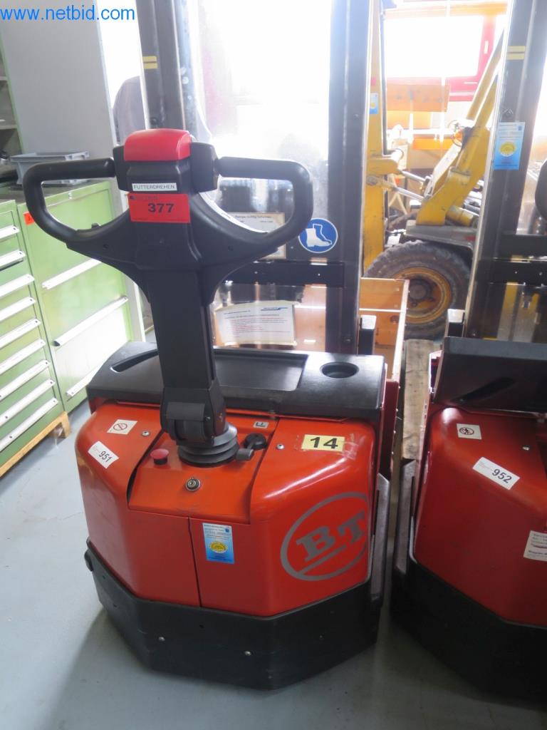 Kompletní sortiment vysoce kvalitních CNC obráběcích strojů-1