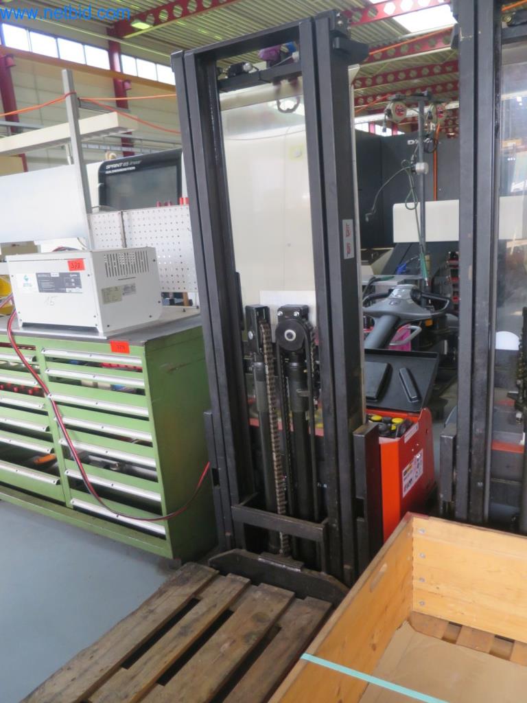 Kompletní sortiment vysoce kvalitních CNC obráběcích strojů-7