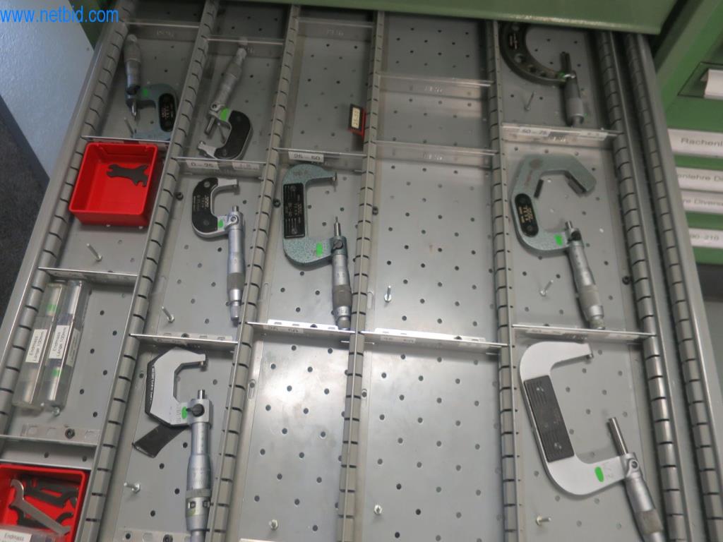 Kompletní sortiment vysoce kvalitních CNC obráběcích strojů-7