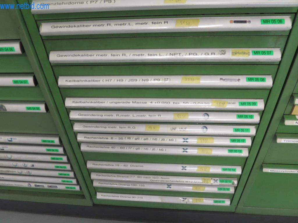 Kompletní sortiment vysoce kvalitních CNC obráběcích strojů-3