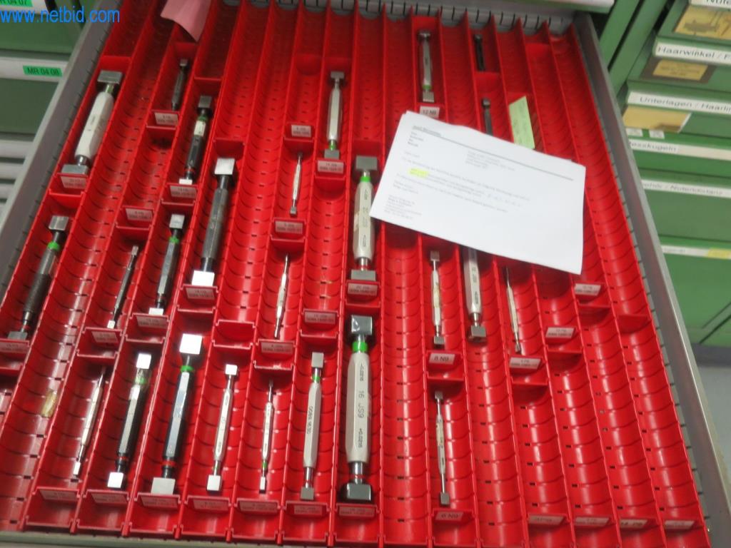 Kompletní sortiment vysoce kvalitních CNC obráběcích strojů-5