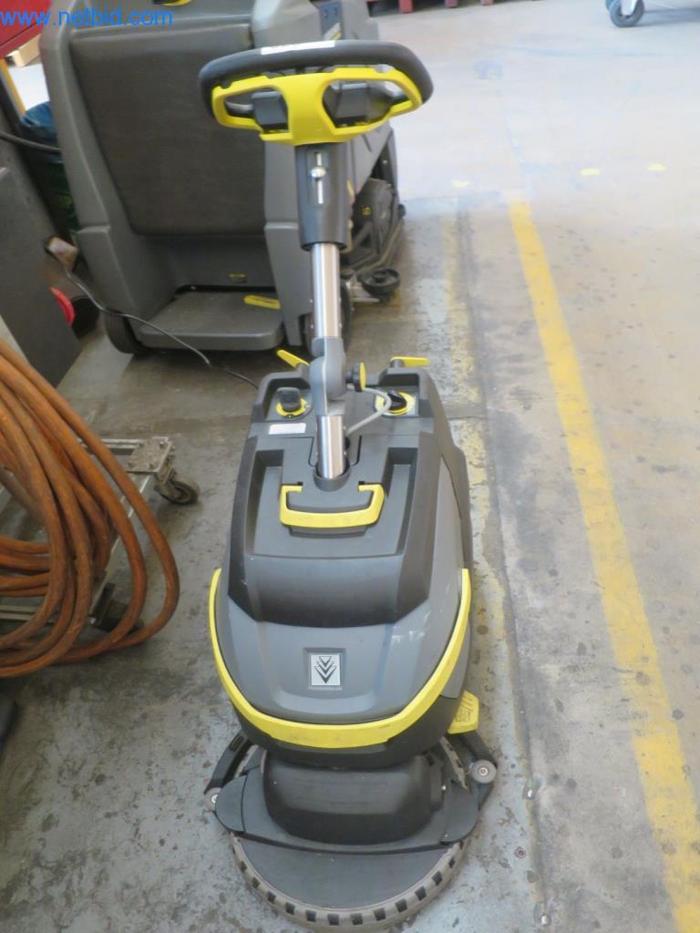 Kompletní sortiment vysoce kvalitních CNC obráběcích strojů-4