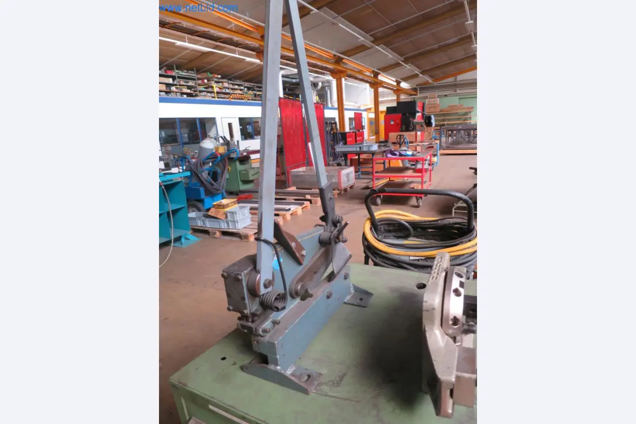 Kompletter Maschinenpark hochwertiger CNC-Bearbeitungsmaschinen-3