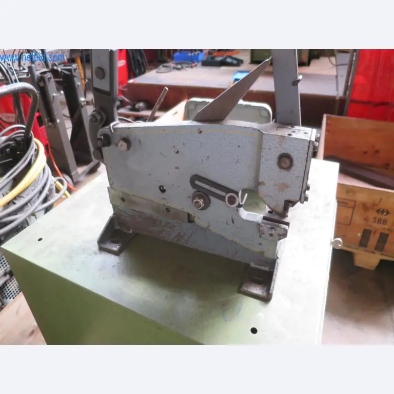 Kompletter Maschinenpark hochwertiger CNC-Bearbeitungsmaschinen-5