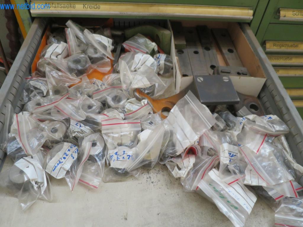 Kompletní sortiment vysoce kvalitních CNC obráběcích strojů-2