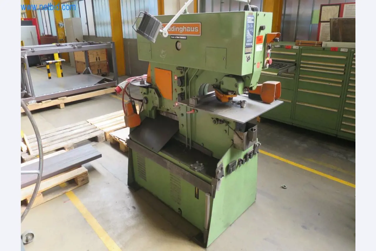 Gama completa de máquinas de processamento CNC de alta qualidade-7