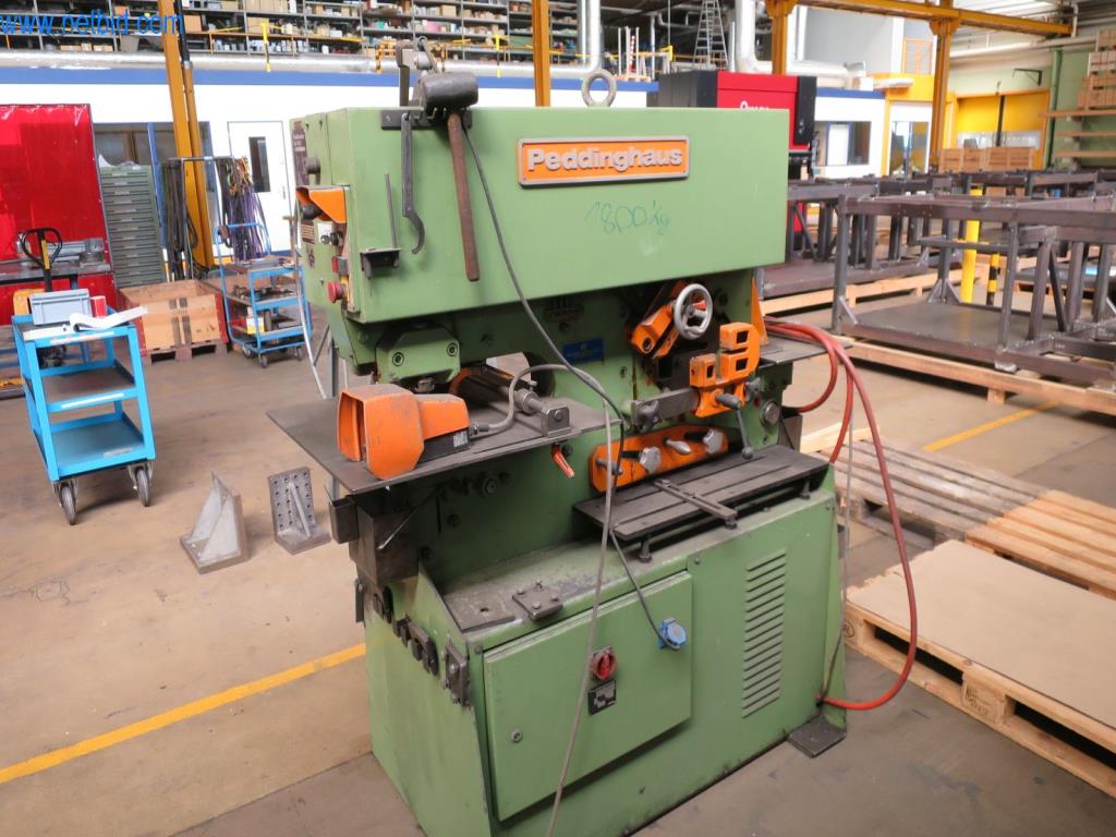 Kompletní sortiment vysoce kvalitních CNC obráběcích strojů-8