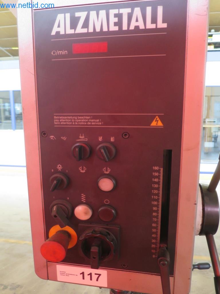 Kompletní sortiment vysoce kvalitních CNC obráběcích strojů-3