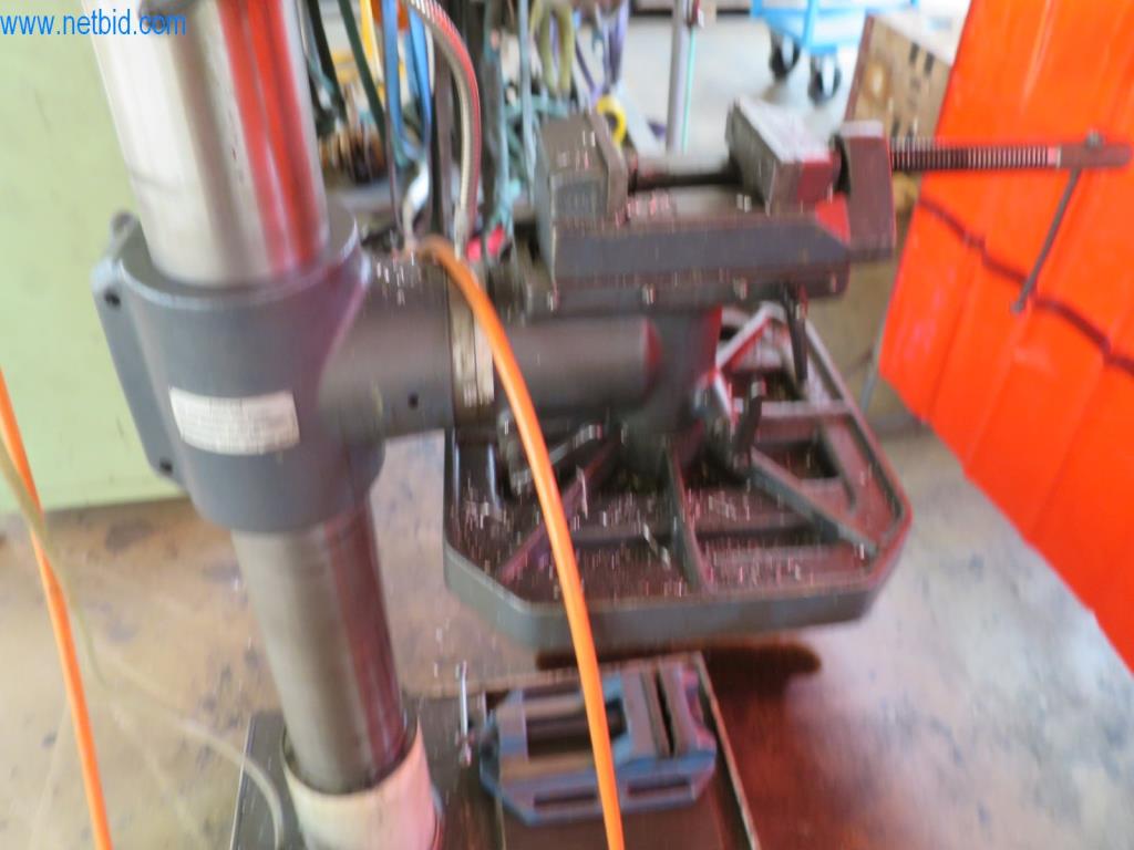 Kompletní sortiment vysoce kvalitních CNC obráběcích strojů-5