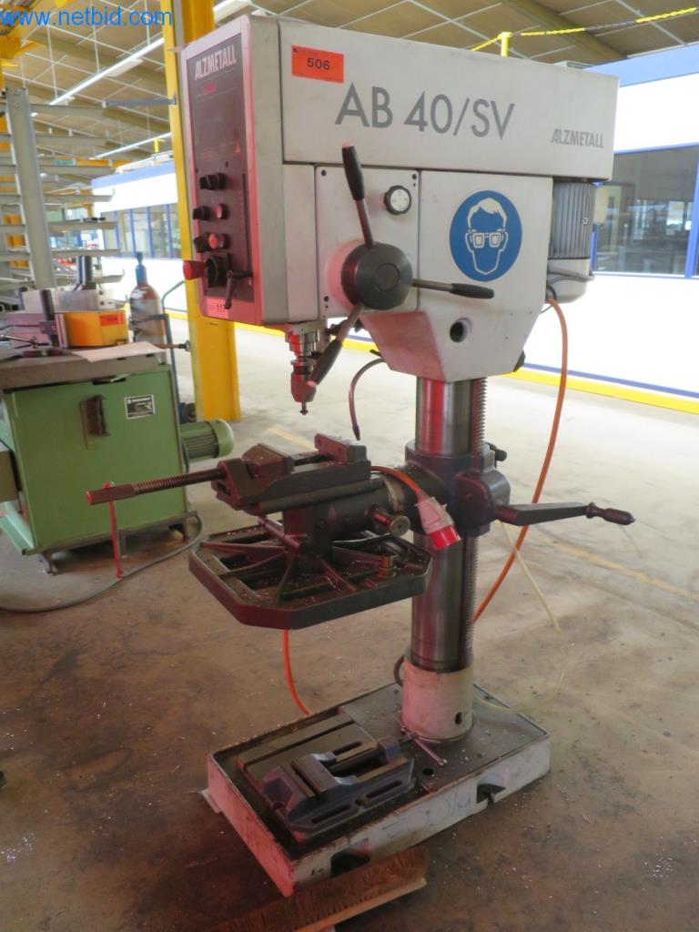 Kompletní sortiment vysoce kvalitních CNC obráběcích strojů-7