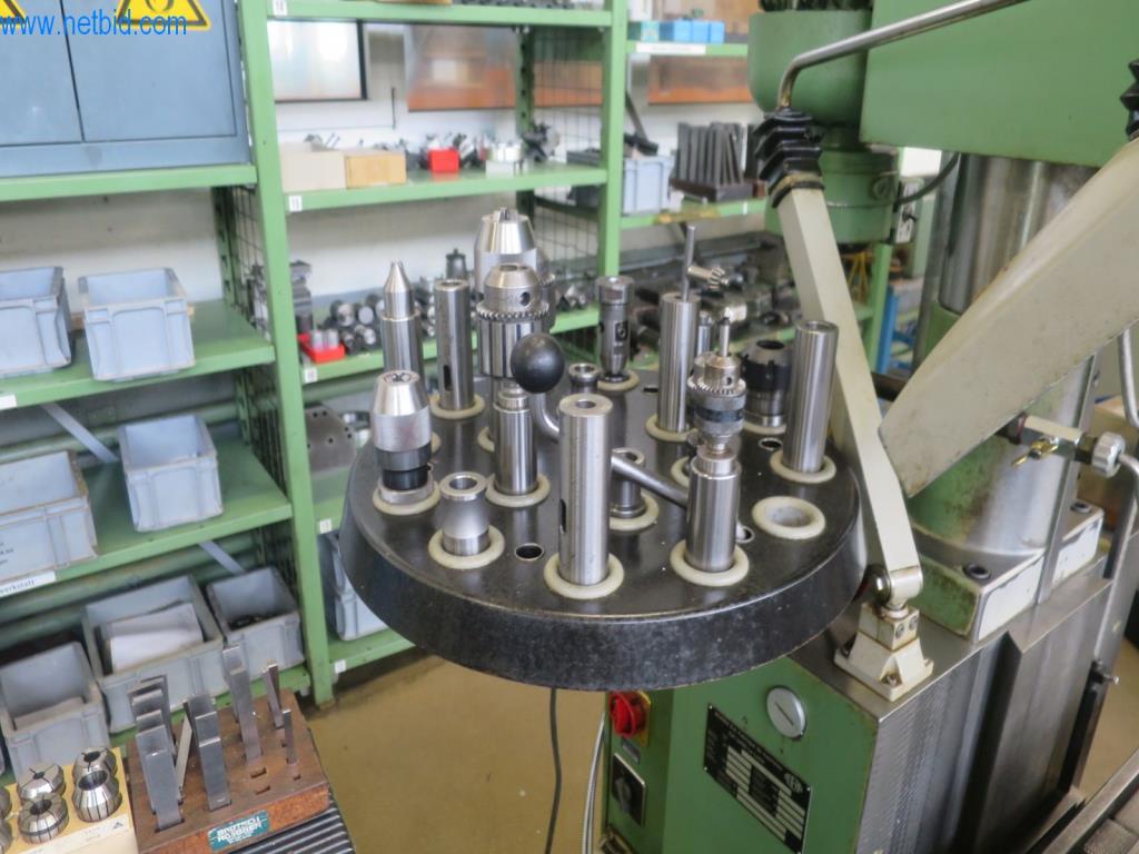 Kompletní sortiment vysoce kvalitních CNC obráběcích strojů-6