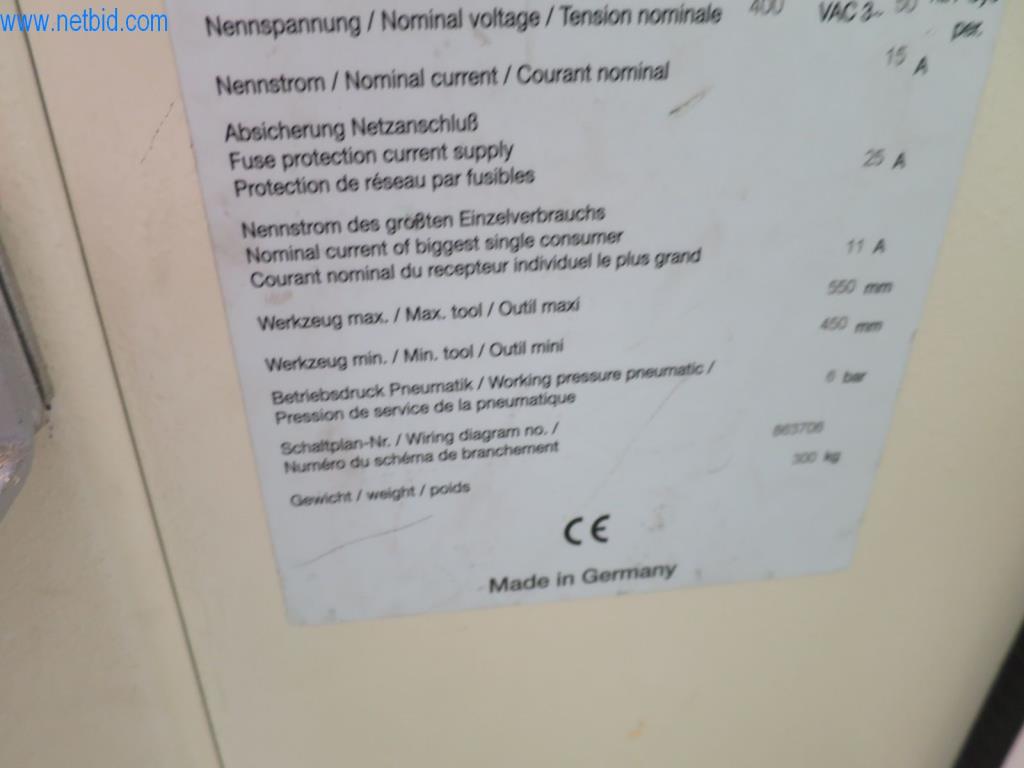 Kompletní sortiment vysoce kvalitních CNC obráběcích strojů-5