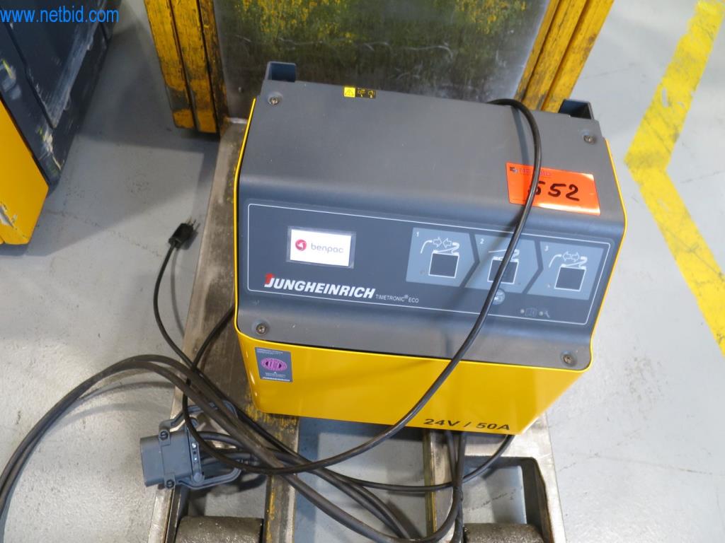 Kompletní sortiment vysoce kvalitních CNC obráběcích strojů-5