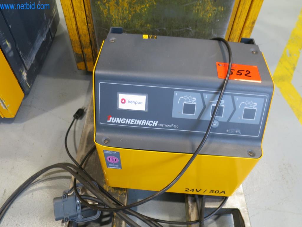 Kompletní sortiment vysoce kvalitních CNC obráběcích strojů-6