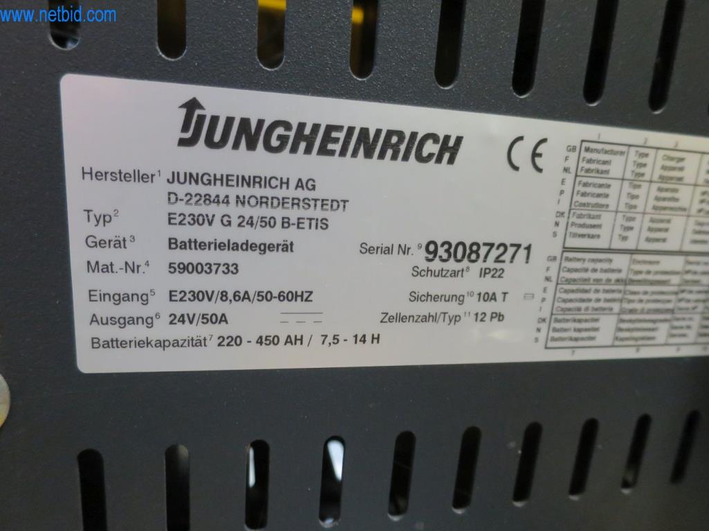 Kompletní sortiment vysoce kvalitních CNC obráběcích strojů-8