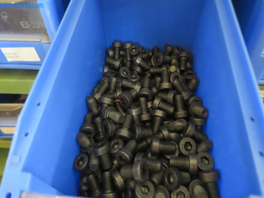 Kompletní sortiment vysoce kvalitních CNC obráběcích strojů-1