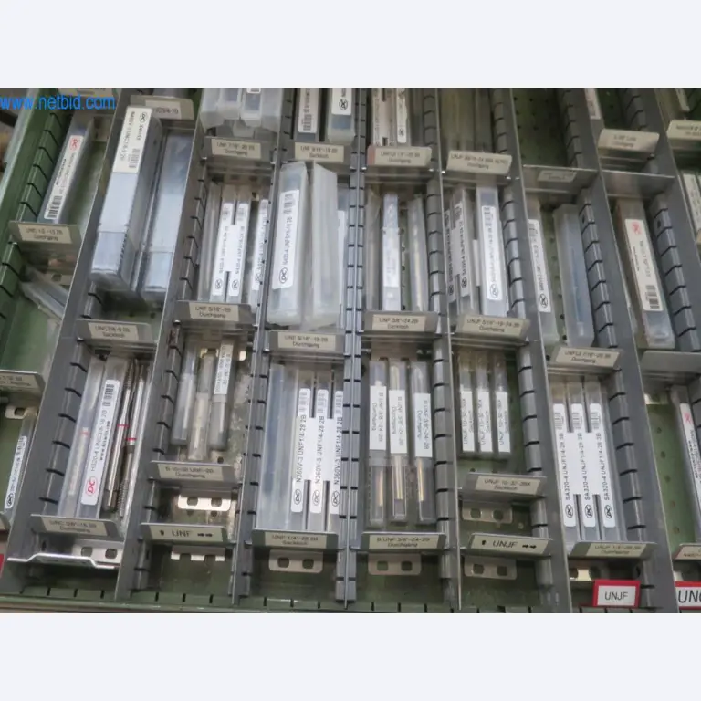 Gama completa de máquinas de processamento CNC de alta qualidade-4