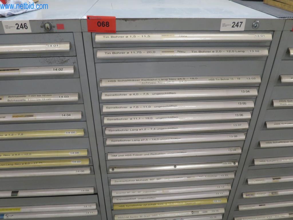 Kompletní sortiment vysoce kvalitních CNC obráběcích strojů-1