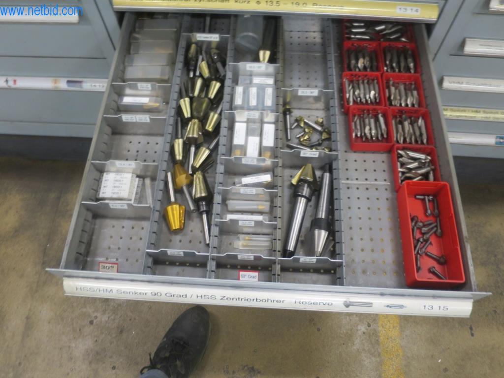 Kompletní sortiment vysoce kvalitních CNC obráběcích strojů-5