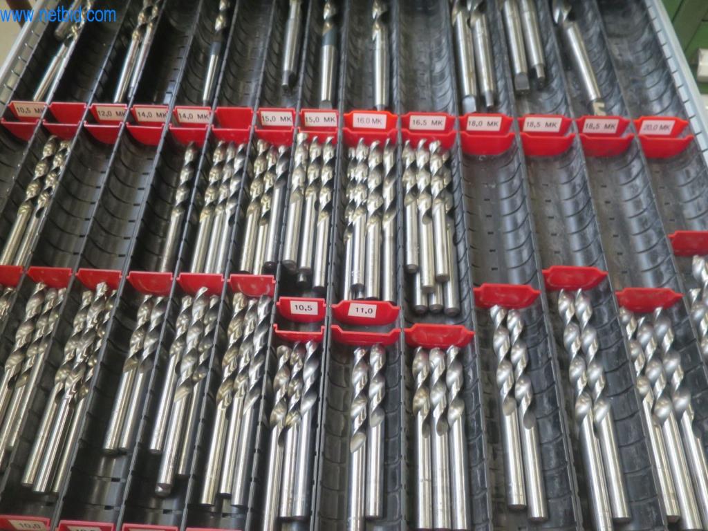 Kompletní sortiment vysoce kvalitních CNC obráběcích strojů-2