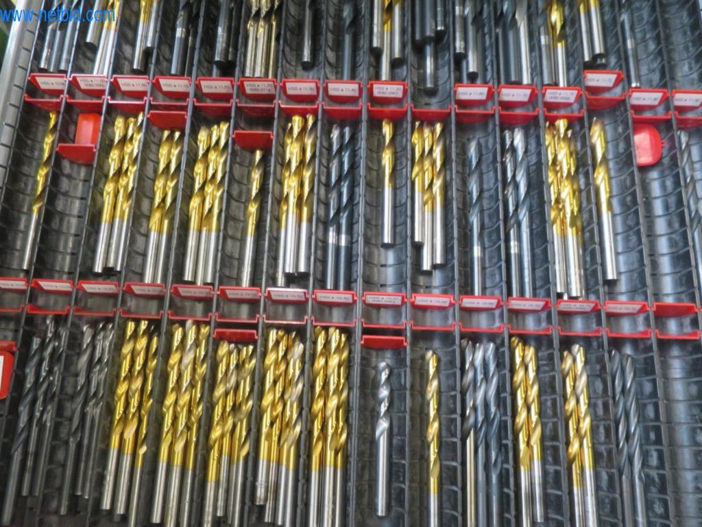 Kompletní sortiment vysoce kvalitních CNC obráběcích strojů-3