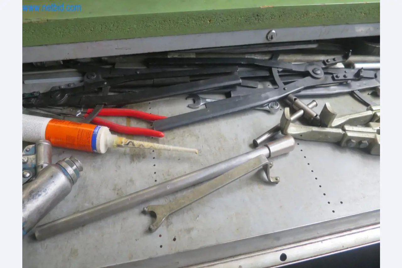 Kompletter Maschinenpark hochwertiger CNC-Bearbeitungsmaschinen-2