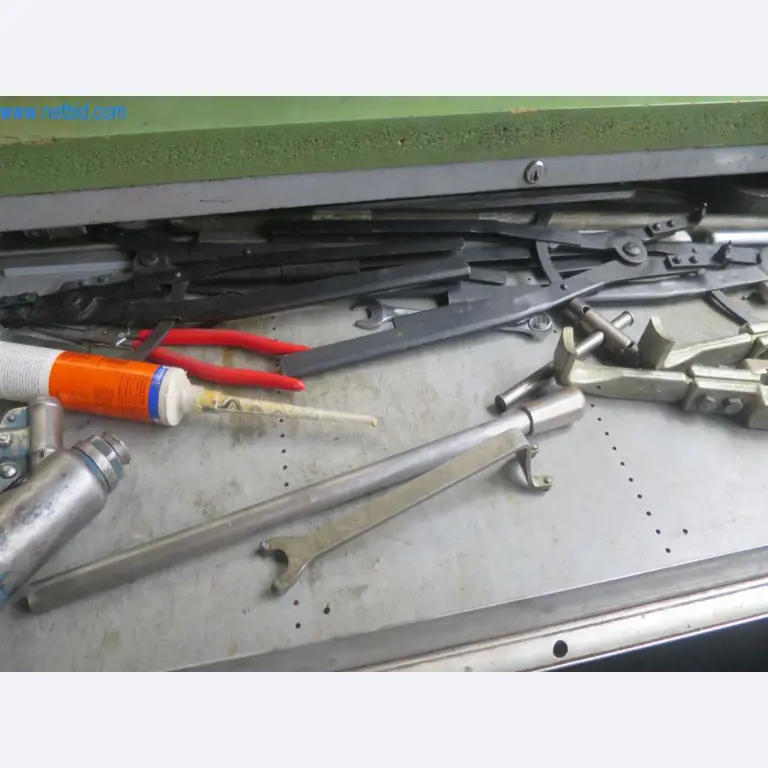 Kompletter Maschinenpark hochwertiger CNC-Bearbeitungsmaschinen-2