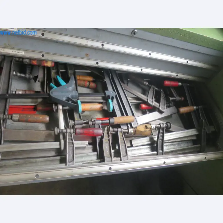 Kompletter Maschinenpark hochwertiger CNC-Bearbeitungsmaschinen-3