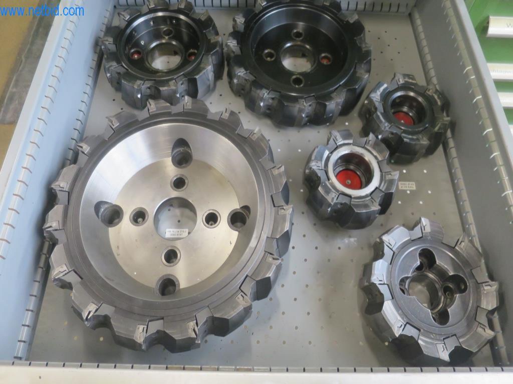 Kompletní sortiment vysoce kvalitních CNC obráběcích strojů-4