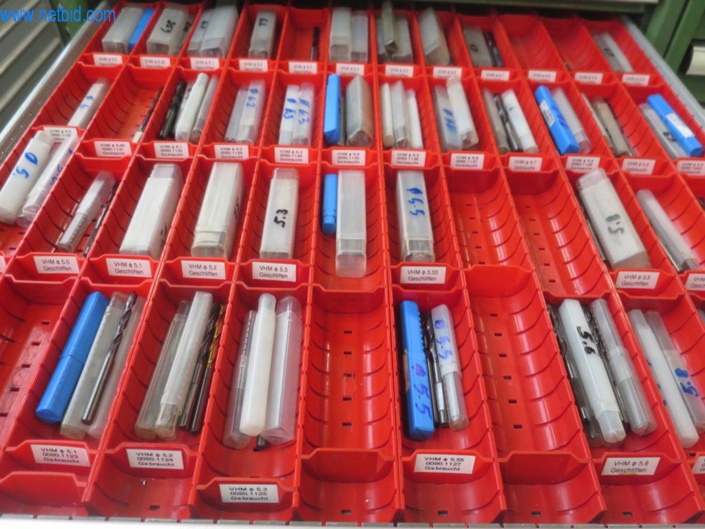 Kompletní sortiment vysoce kvalitních CNC obráběcích strojů-3