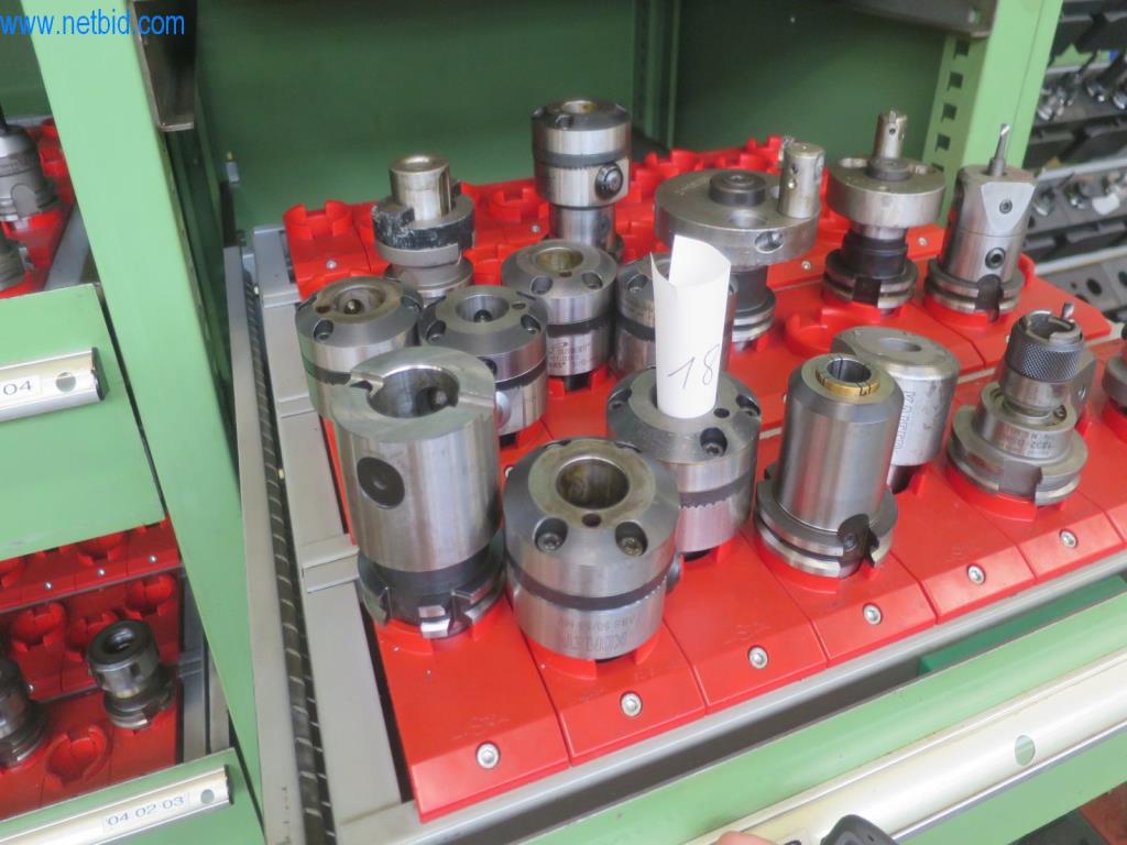 Kompletní sortiment vysoce kvalitních CNC obráběcích strojů-7