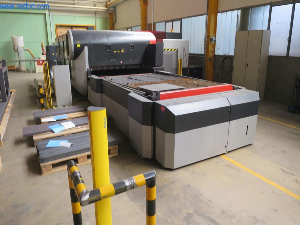 Kompletní sortiment vysoce kvalitních CNC obráběcích strojů-14