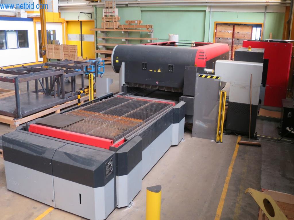 Kompletní sortiment vysoce kvalitních CNC obráběcích strojů-17