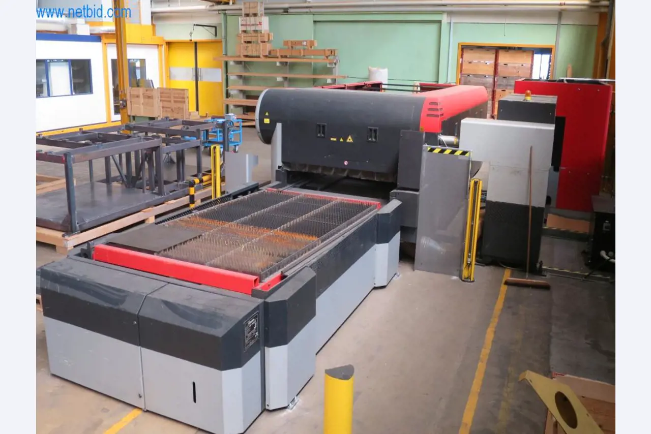 Gama completa de máquinas de processamento CNC de alta qualidade-17