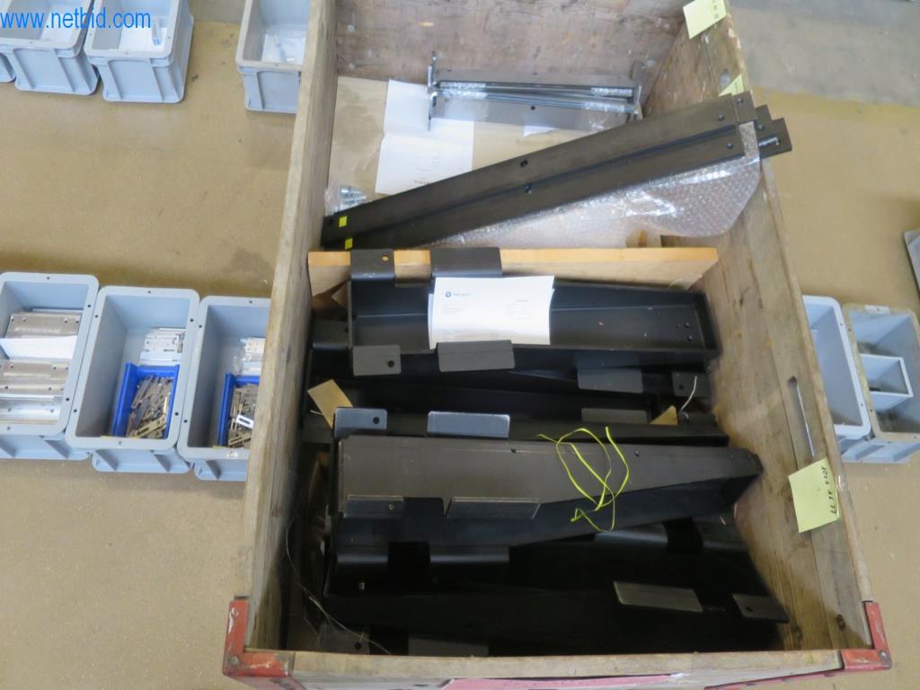 Kompletní sortiment vysoce kvalitních CNC obráběcích strojů-14