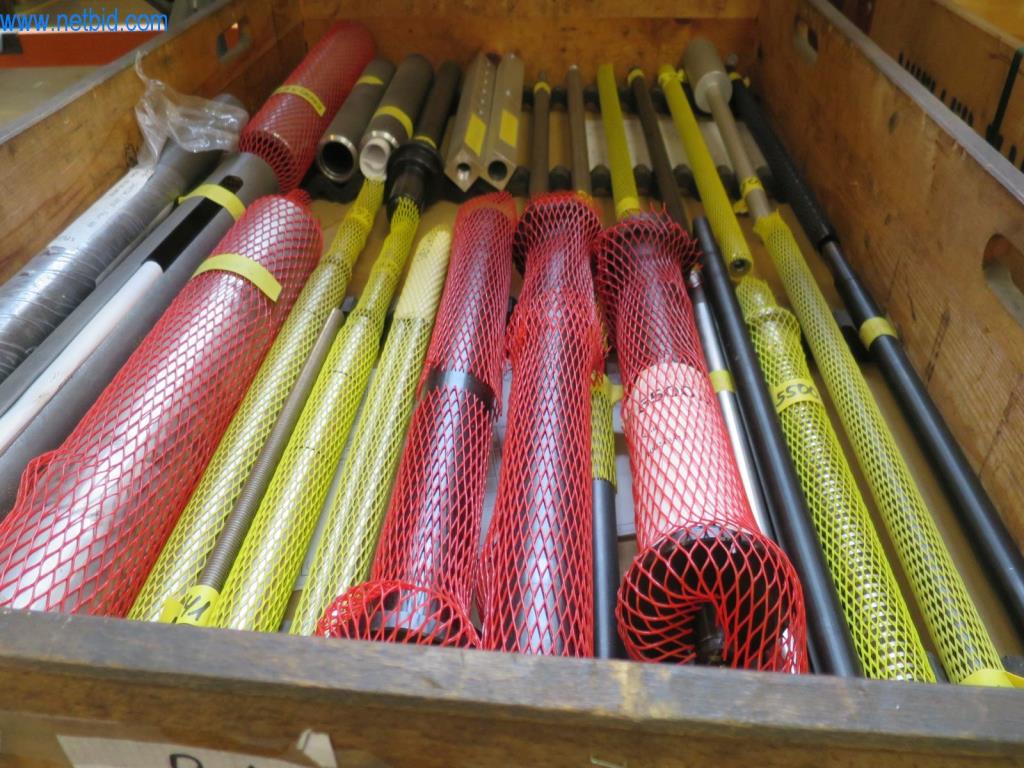 Kompletní sortiment vysoce kvalitních CNC obráběcích strojů-4