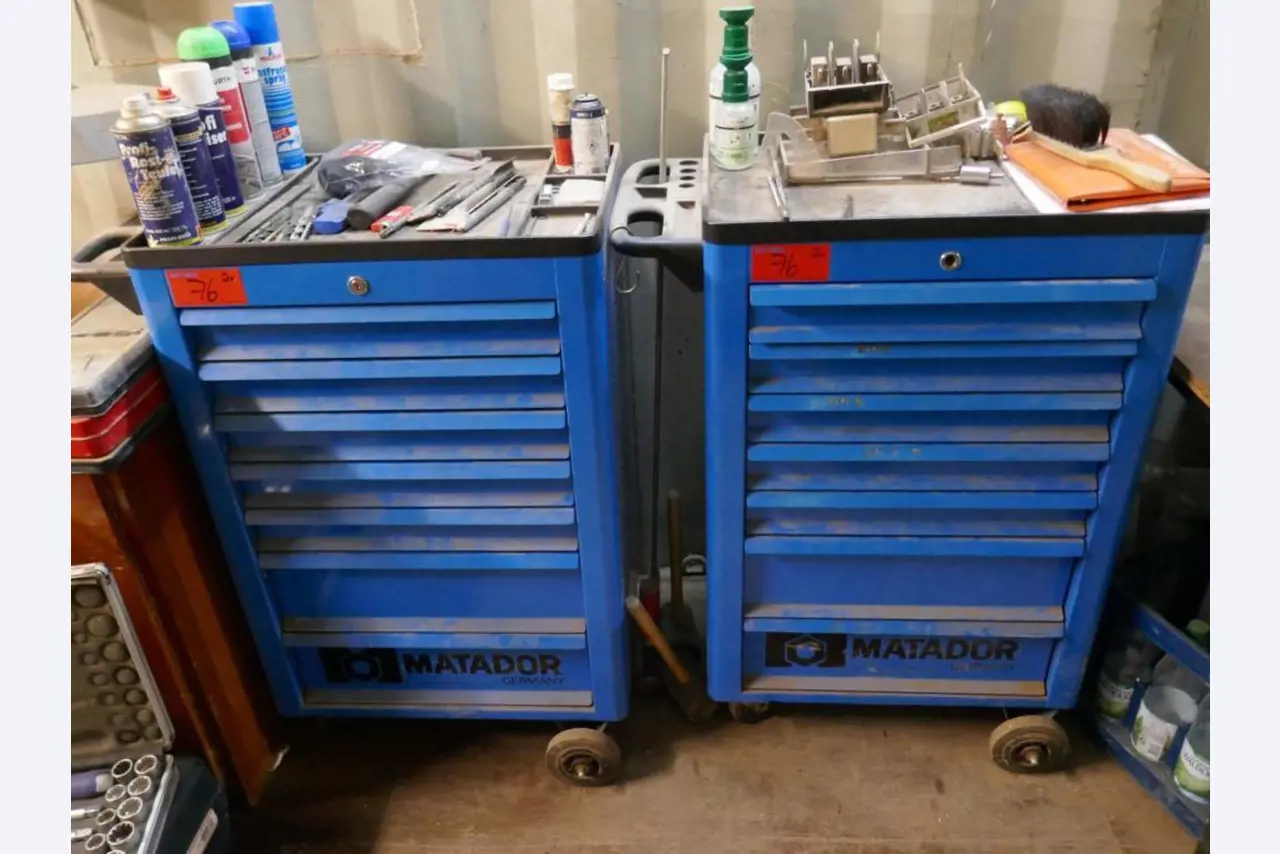 Matériel d'exploitation et de bureau du secteur minier-11