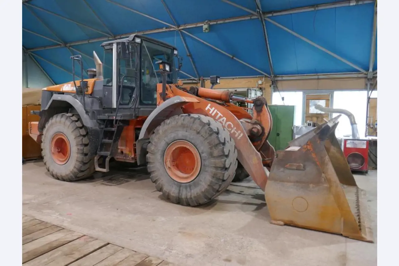 Matériel d'exploitation et de bureau du secteur minier-1