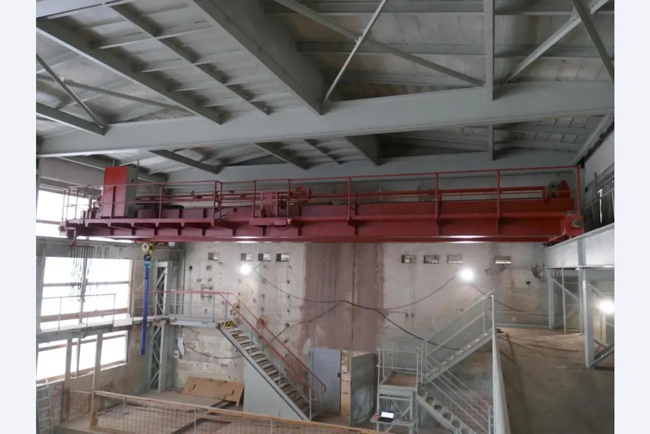 Matériel d'exploitation et de bureau du secteur minier-16