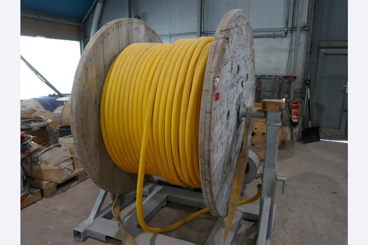 Matériel d'exploitation et de bureau du secteur minier-10