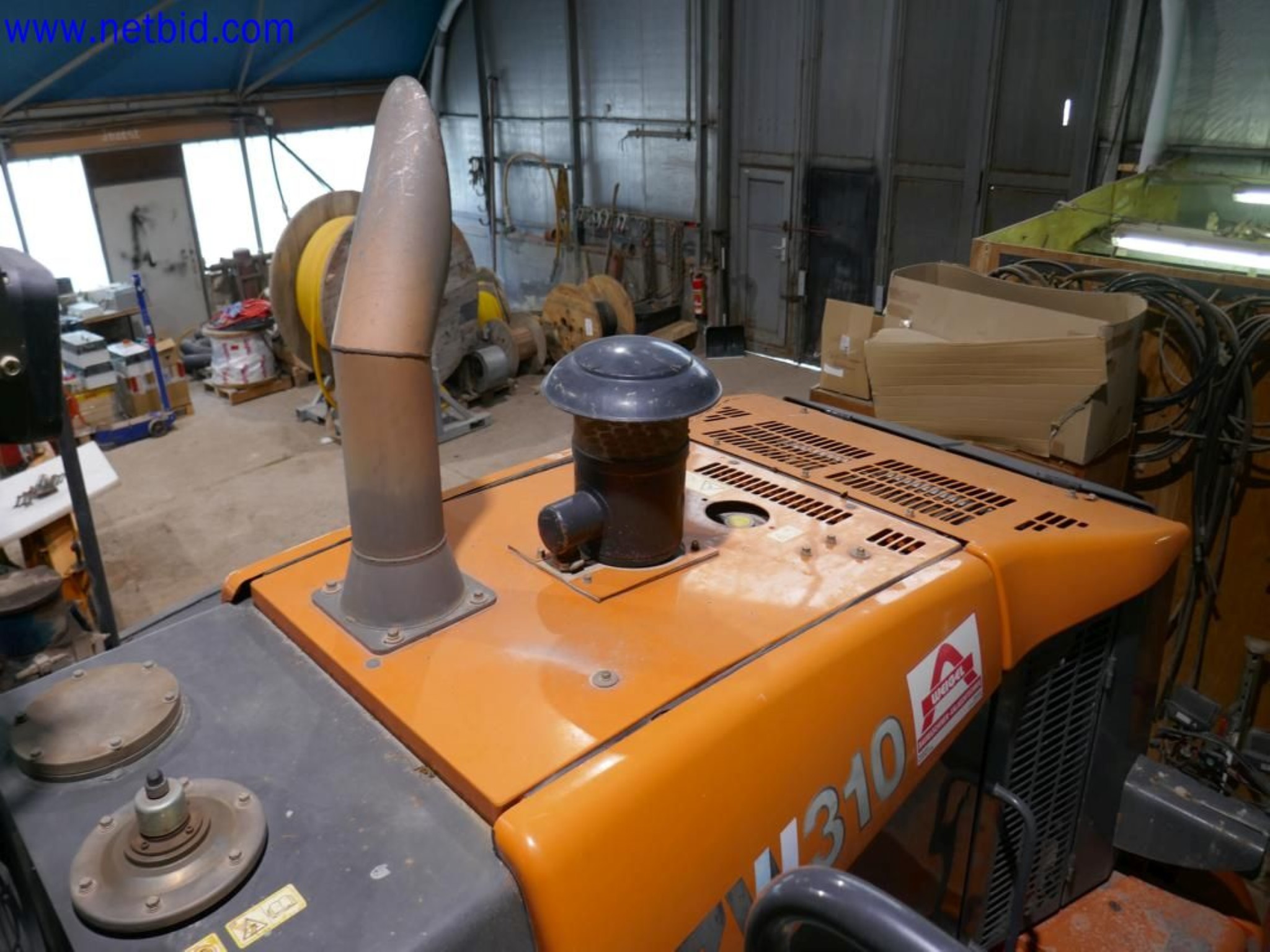 Matériel d'exploitation et de bureau du secteur minier-12