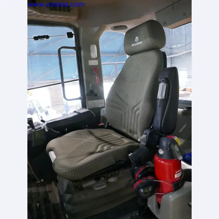 Matériel d'exploitation et de bureau du secteur minier-13