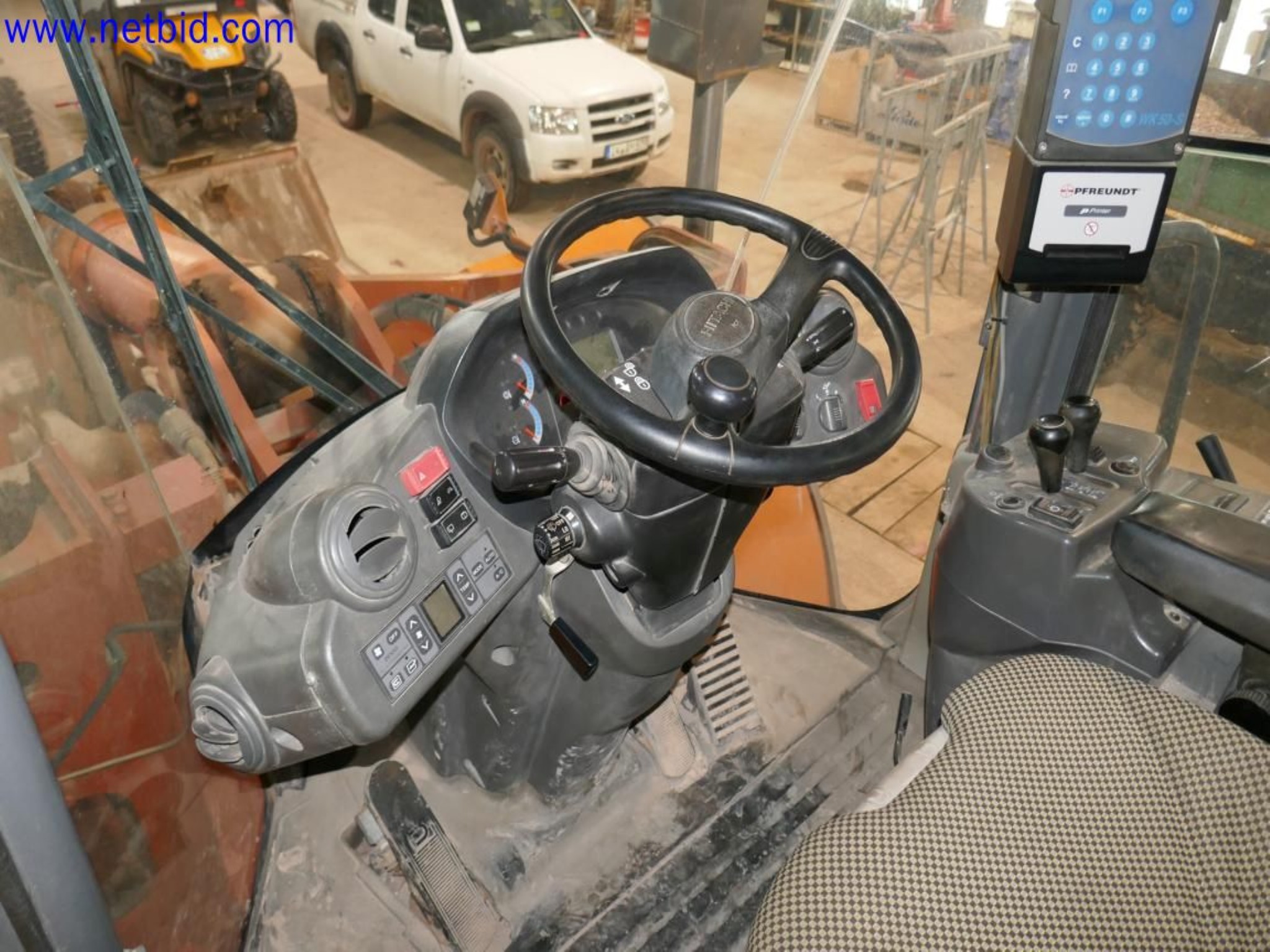 Matériel d'exploitation et de bureau du secteur minier-14