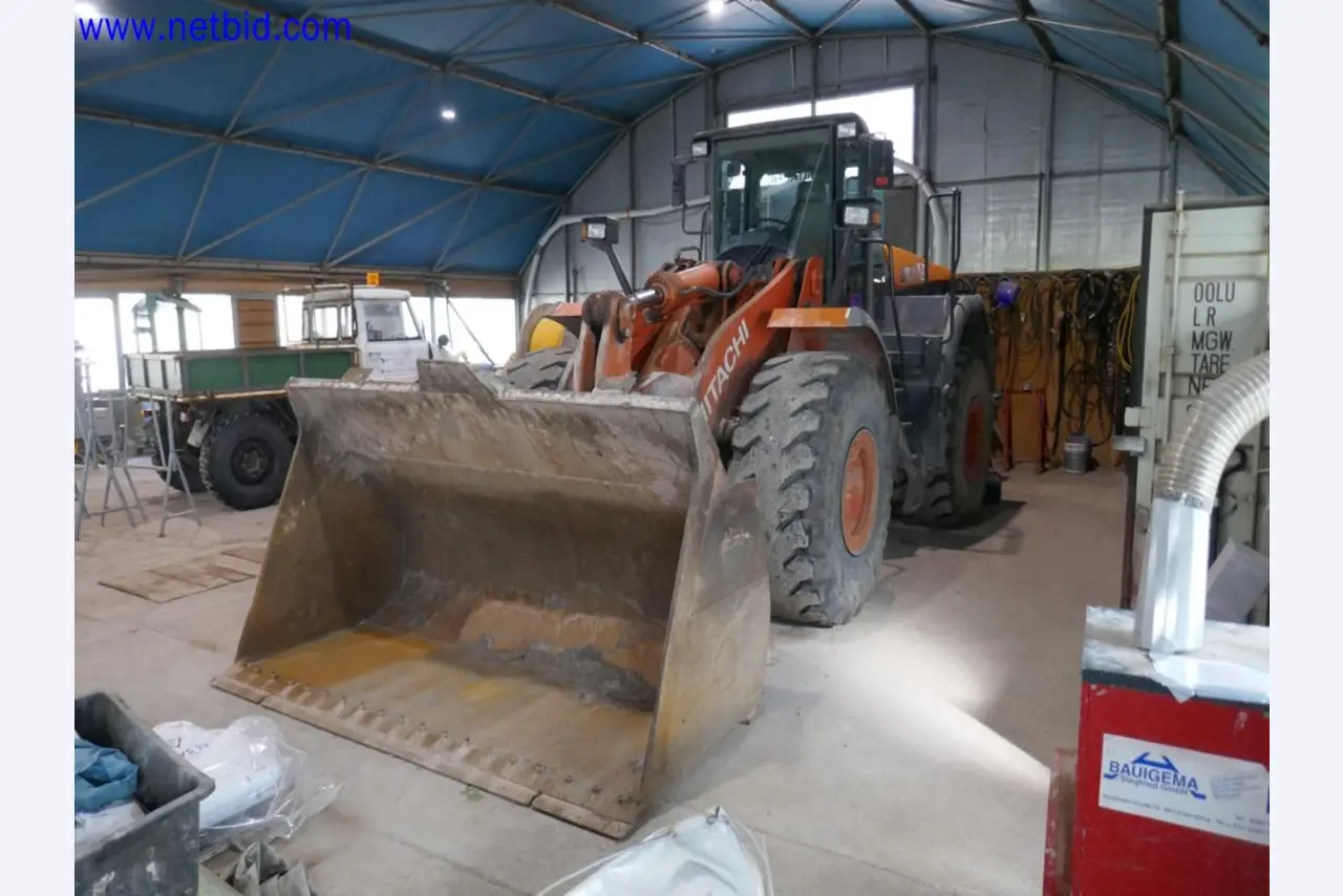 Matériel d'exploitation et de bureau du secteur minier-1