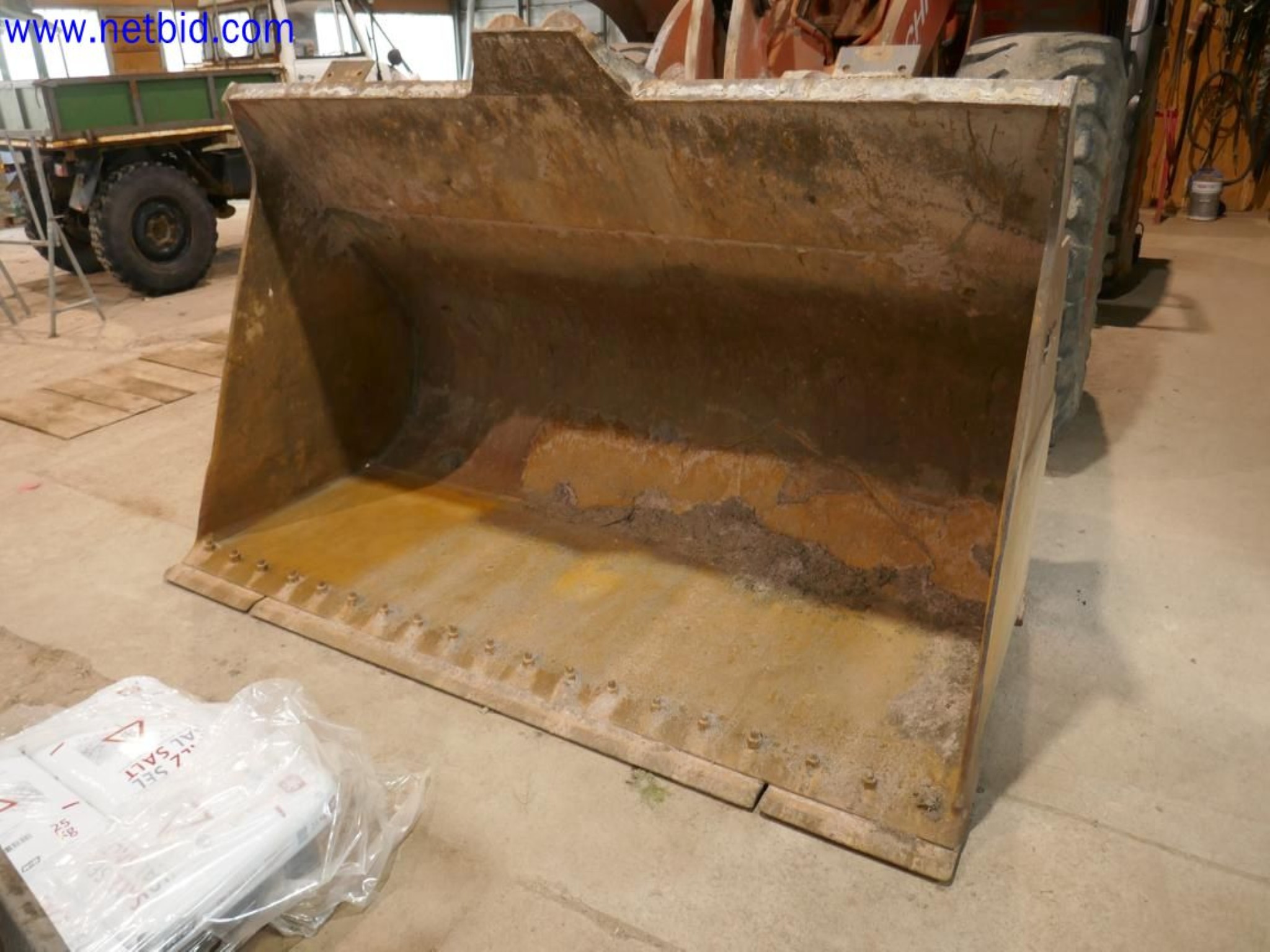 Matériel d'exploitation et de bureau du secteur minier-20