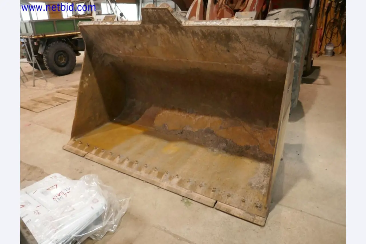 Matériel d'exploitation et de bureau du secteur minier-20